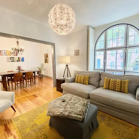 Luxury Vintage apartment by MyPlaceForYou, at the city centre next to Marquês de Pombal-2